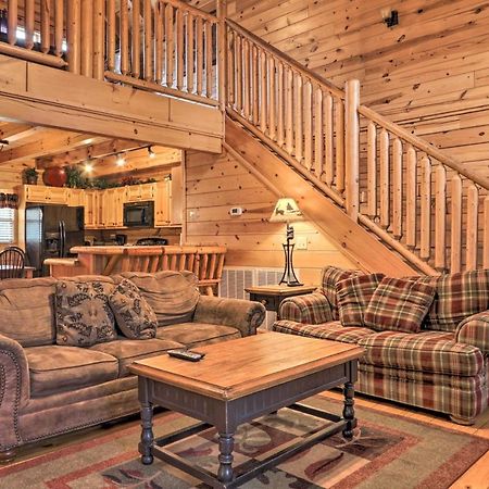 Pigeon Forge Cabin With Games, 1 Mi To Parkway! エクステリア 写真