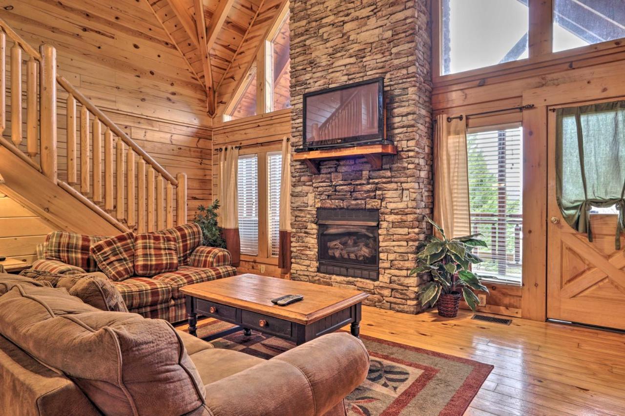 Pigeon Forge Cabin With Games, 1 Mi To Parkway! エクステリア 写真