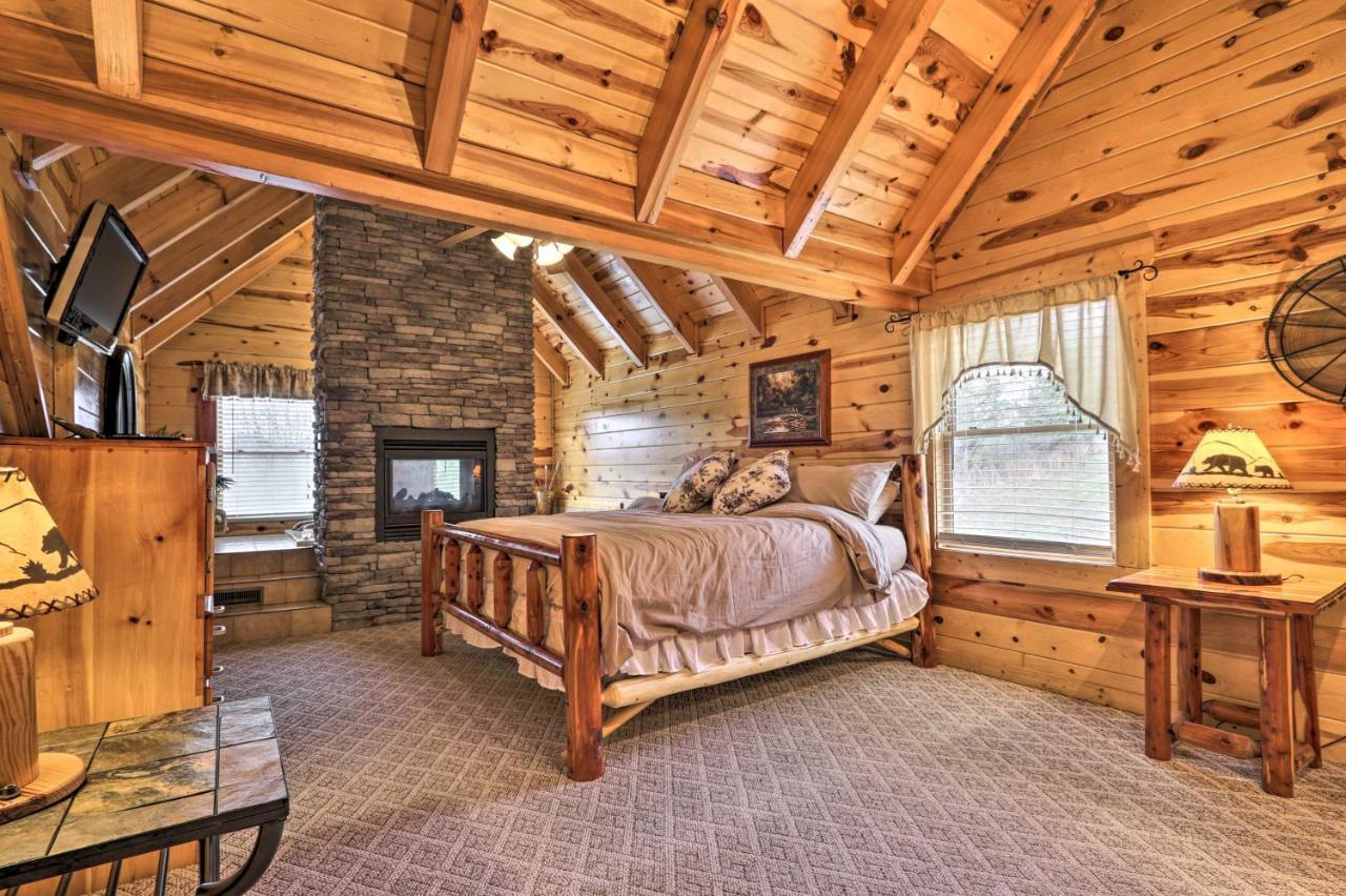 Pigeon Forge Cabin With Games, 1 Mi To Parkway! エクステリア 写真