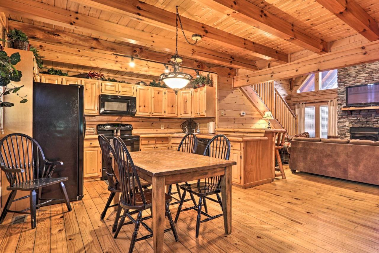 Pigeon Forge Cabin With Games, 1 Mi To Parkway! エクステリア 写真
