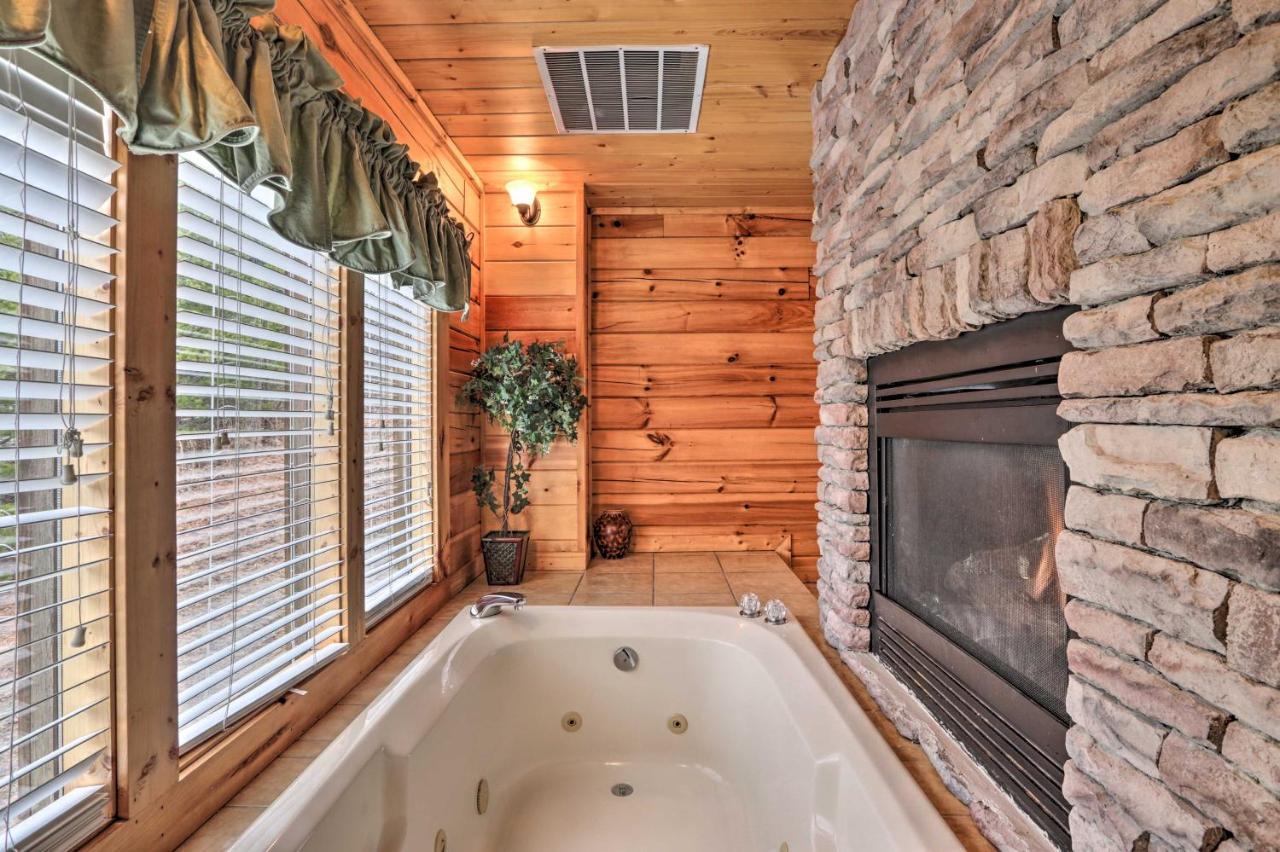 Pigeon Forge Cabin With Games, 1 Mi To Parkway! エクステリア 写真