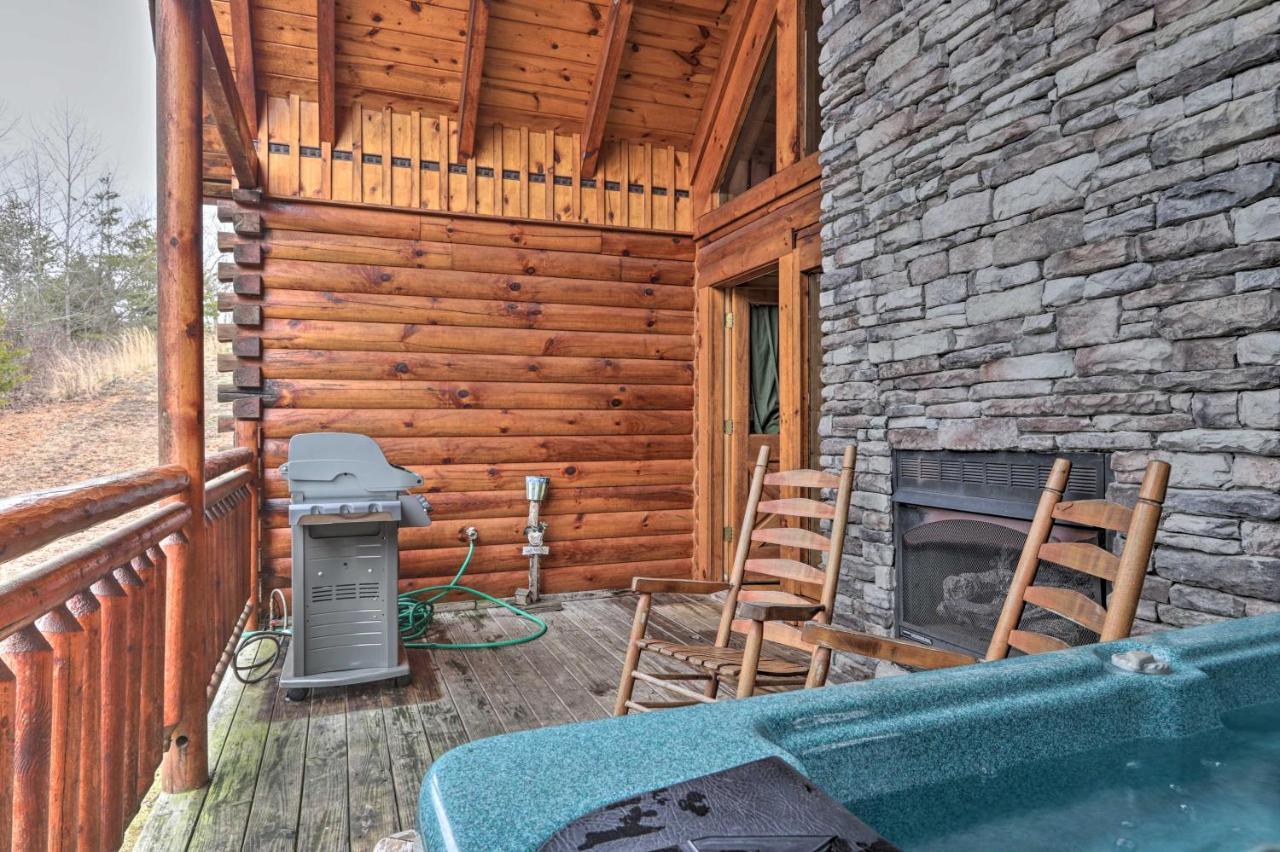 Pigeon Forge Cabin With Games, 1 Mi To Parkway! エクステリア 写真